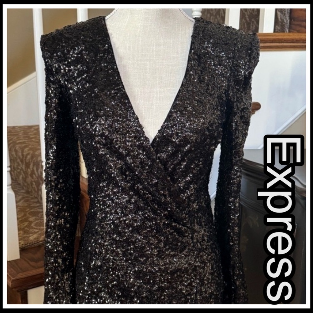 Elegant Express Black Sequin Dress Sz 2
Party / Formal